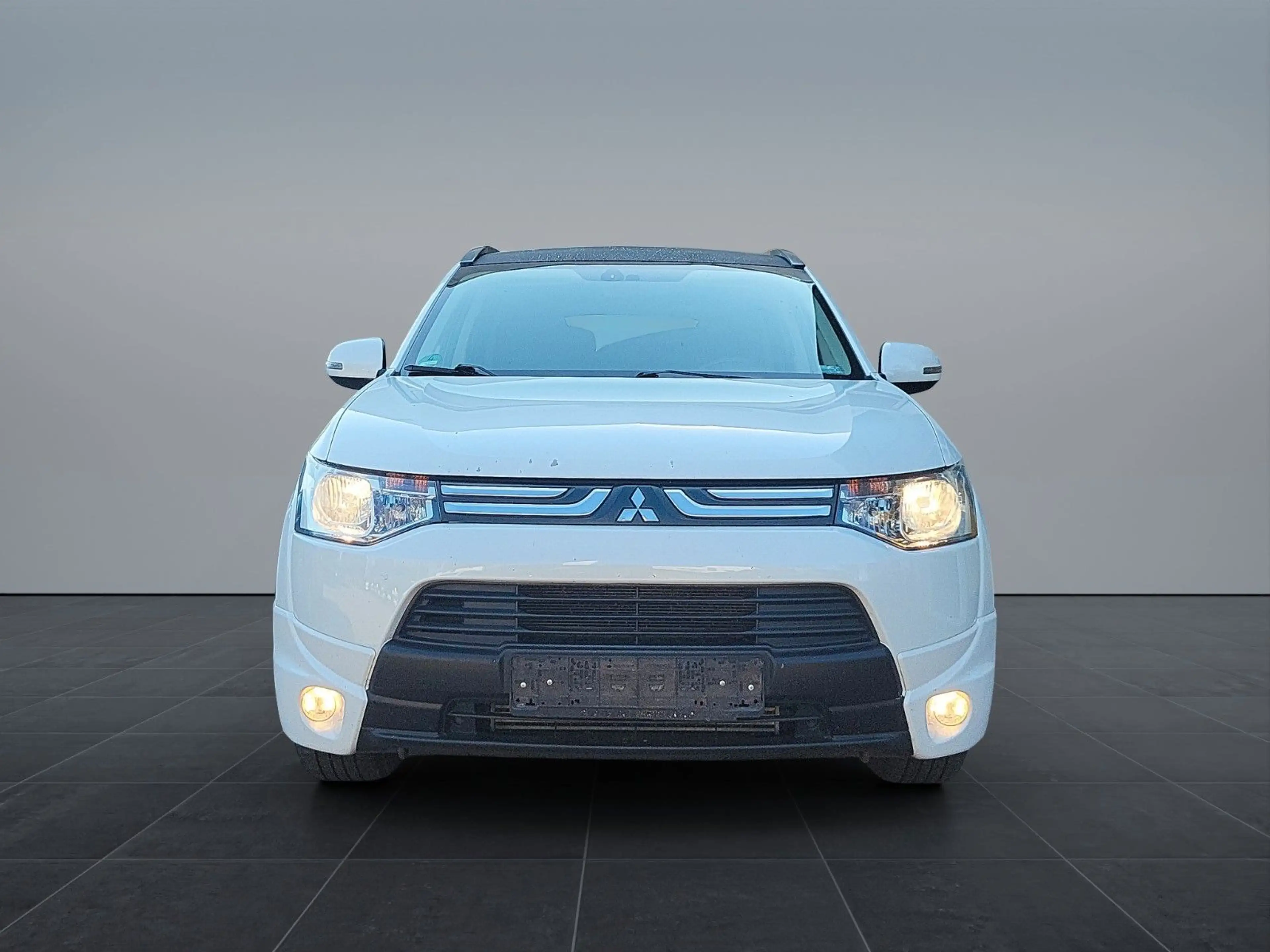 Mitsubishi Outlander ClearTec Invite 4WD aus 2-Hand — photo 5