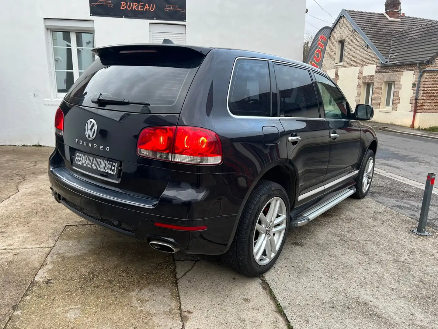 Volkswagen Touareg 2.5 R5 TDI 174 SPORT EDITION TIPTRONIC Schwarz - 2