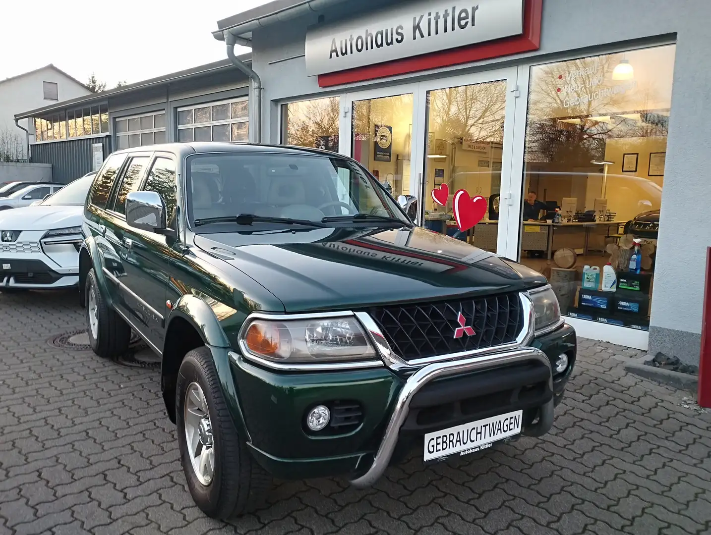 Mitsubishi Pajero Sport Pajero Edition Sport-Scheck"BLACK FRIDAY-KNALLER" Grün - 1