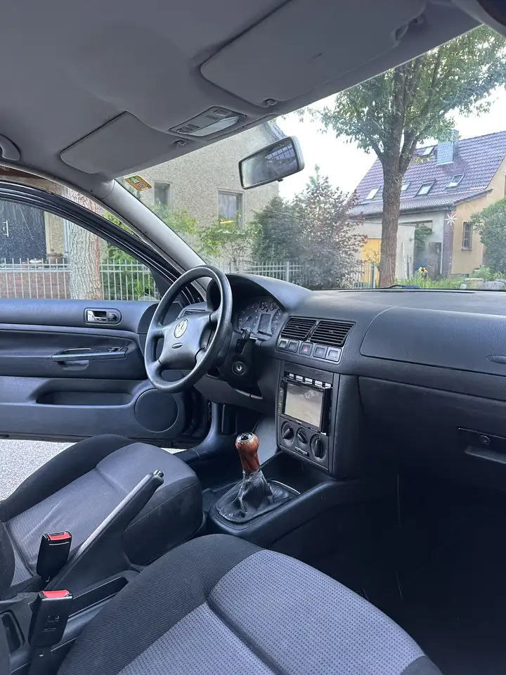 Volkswagen Golf 1.6 Edition, foto 11