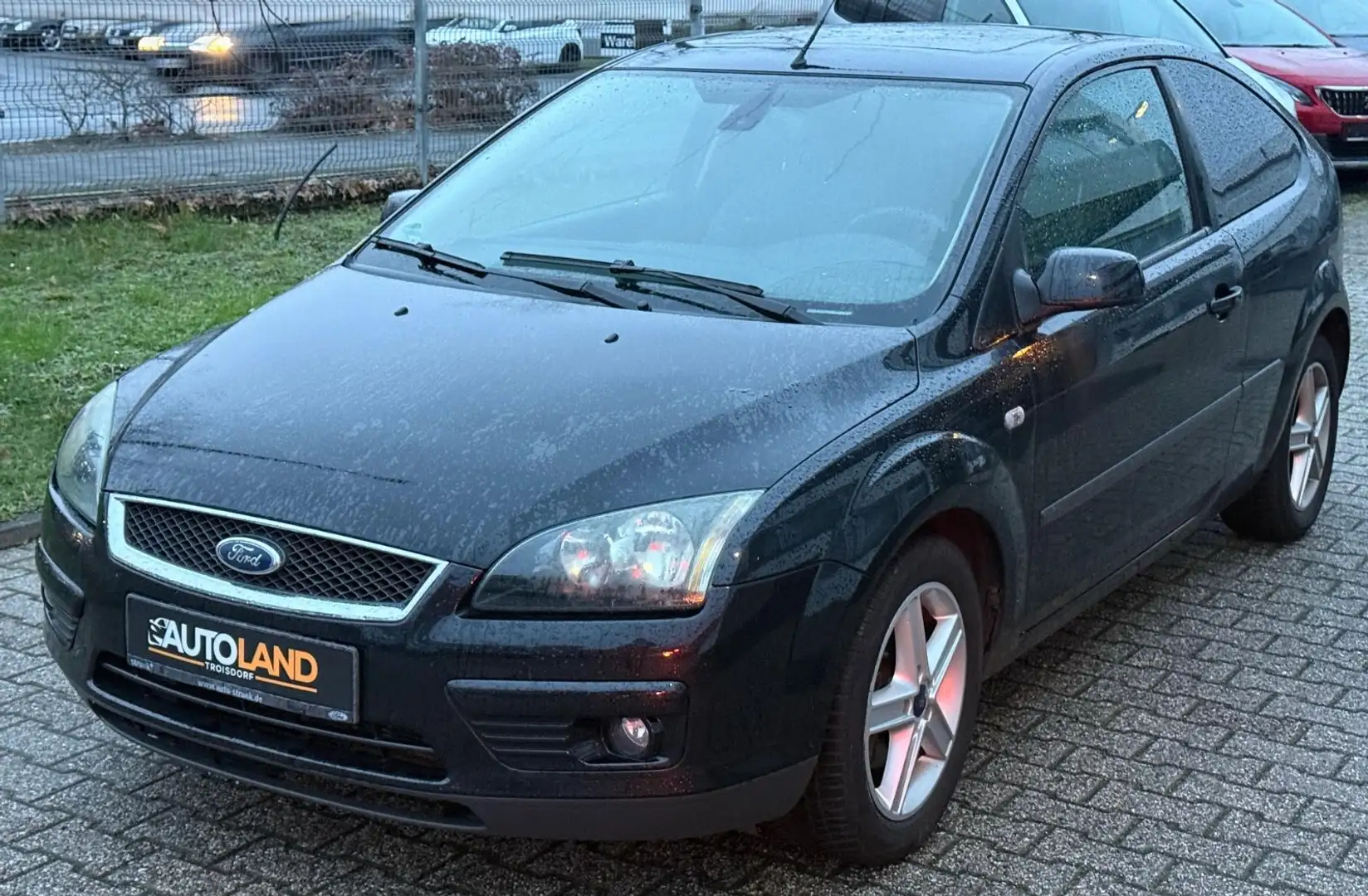 Ford Focus Lim. Sport*KLIMA*2.HAND*AHK*SCHIEBEDACH Schwarz - 2