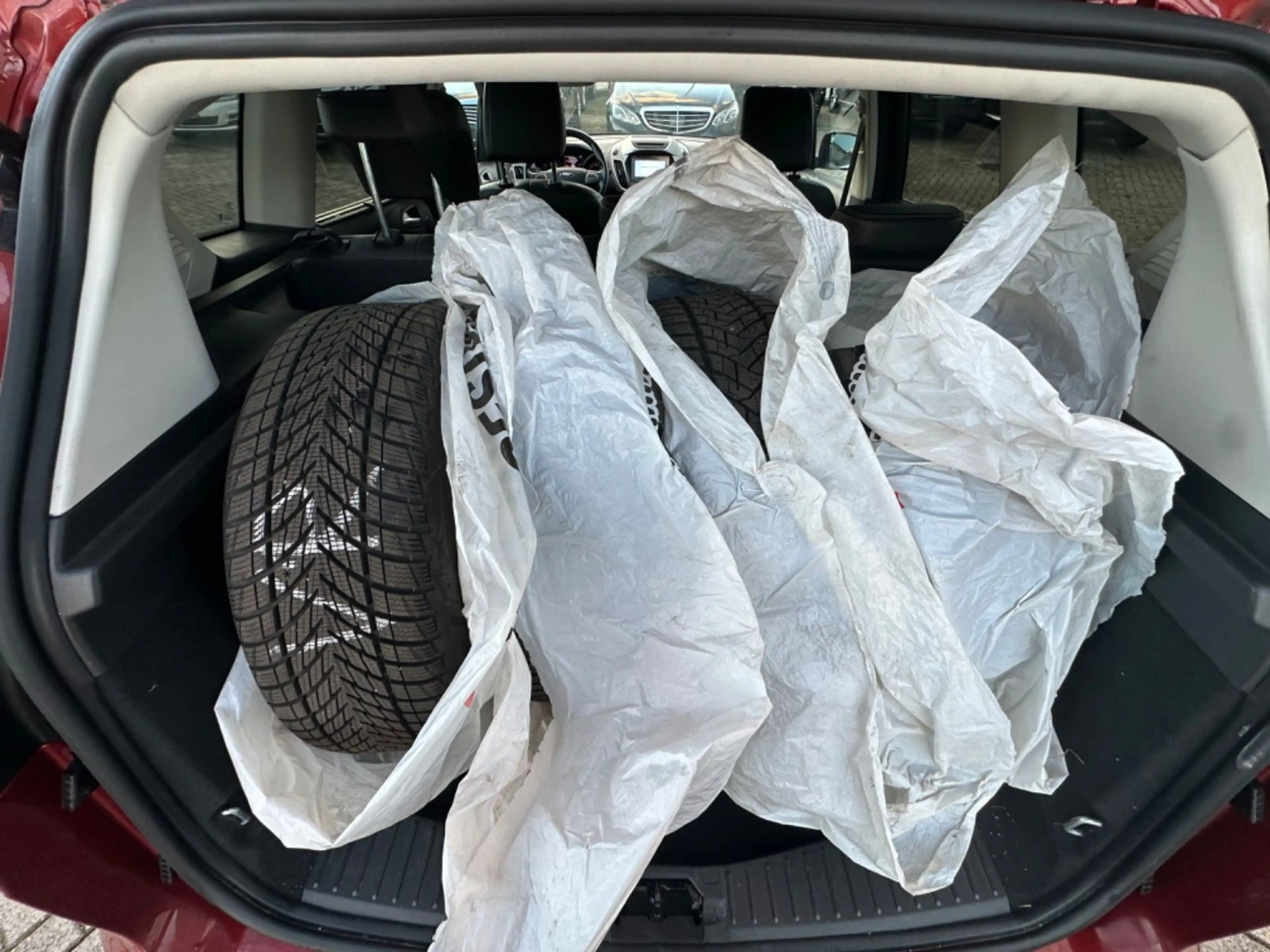 Ford C-Max C-MAX Titanium — photo 7