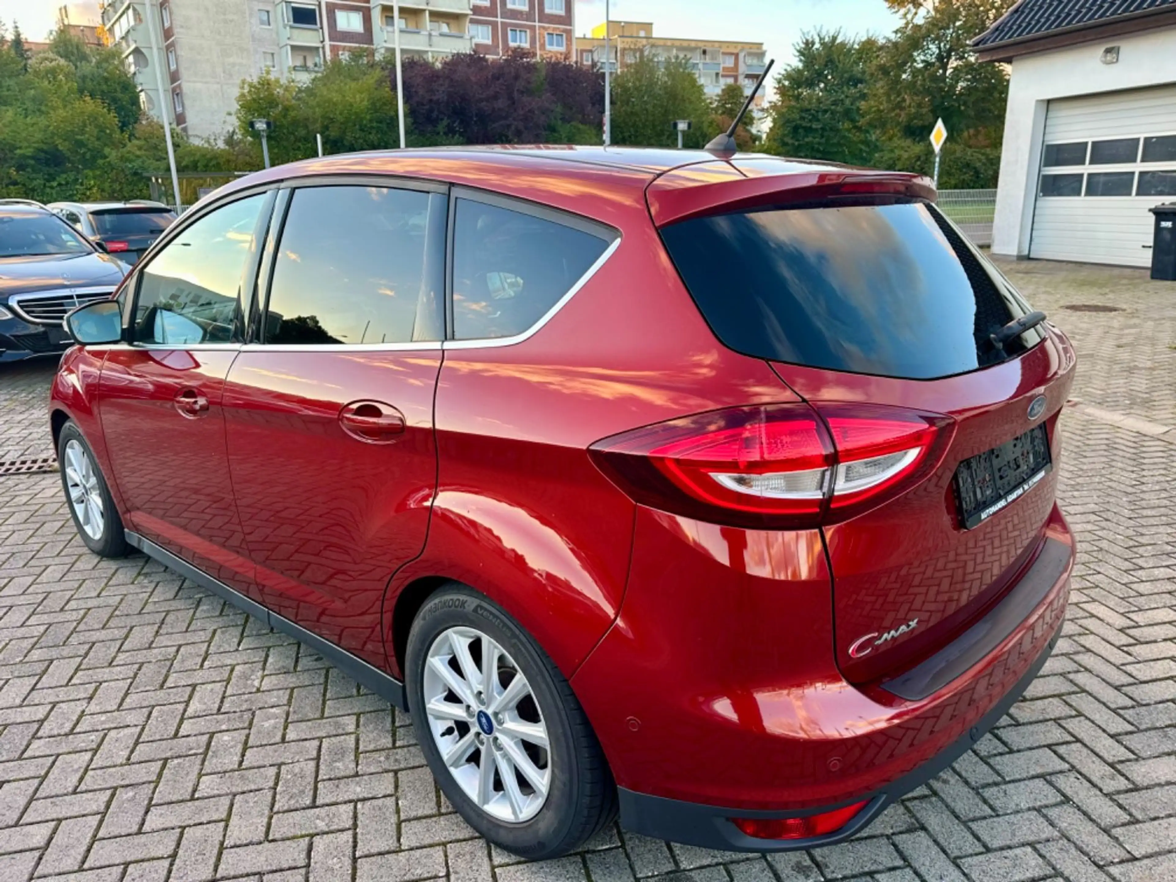 Ford C-Max C-MAX Titanium — photo 4