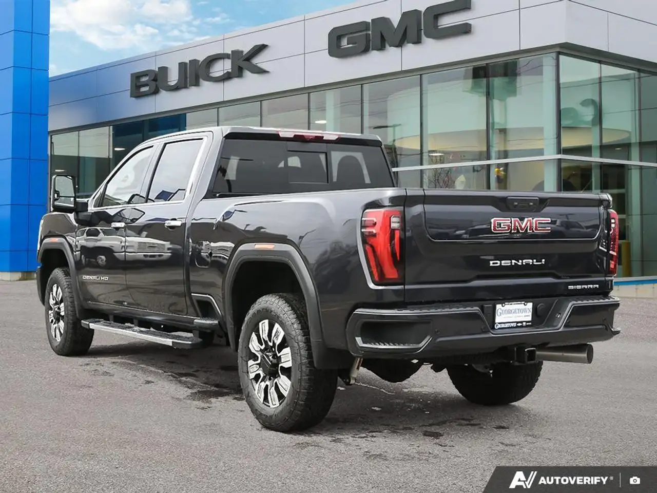 GMC Sierra 2500HD снимка GMC Sierra 2500HD