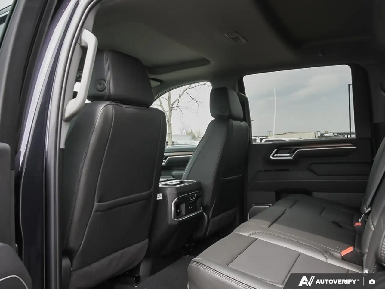 GMC Sierra 2500HD снимка GMC Sierra 2500HD