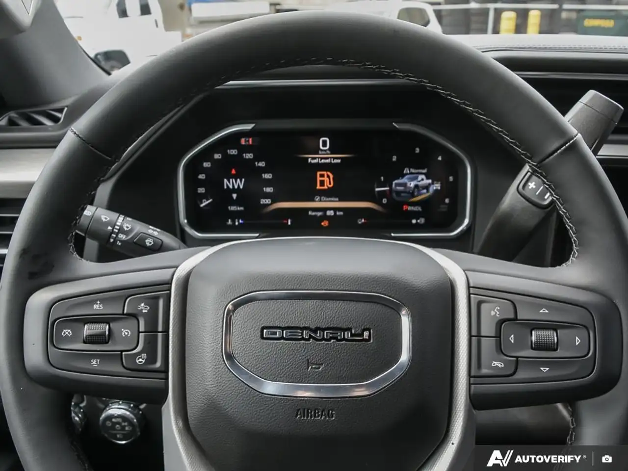 GMC Sierra 2500HD снимка GMC Sierra 2500HD