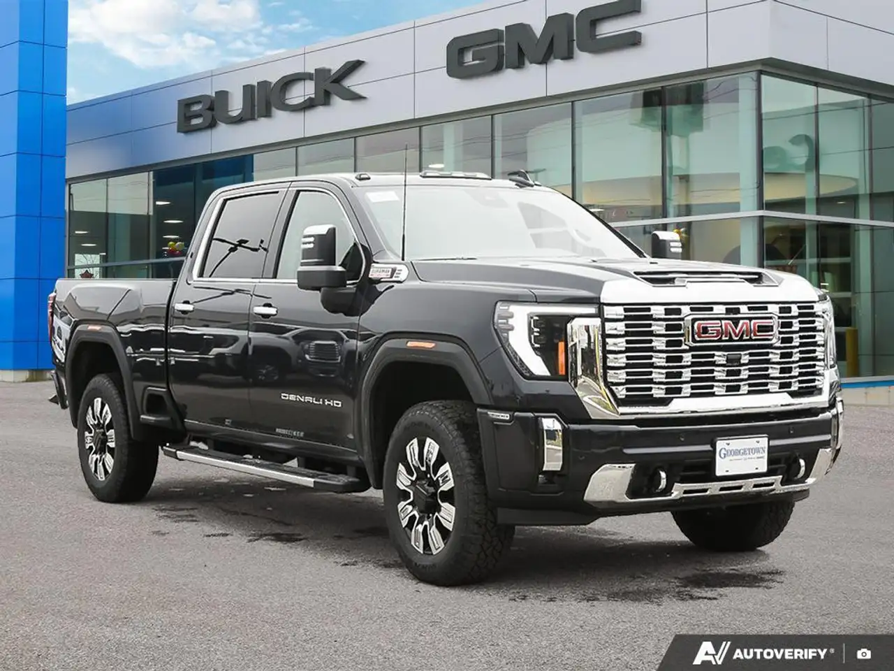 GMC Sierra 2500HD снимка GMC Sierra 2500HD