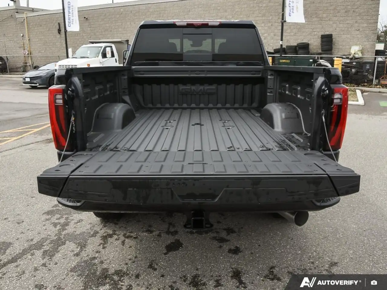 GMC Sierra 2500HD снимка GMC Sierra 2500HD