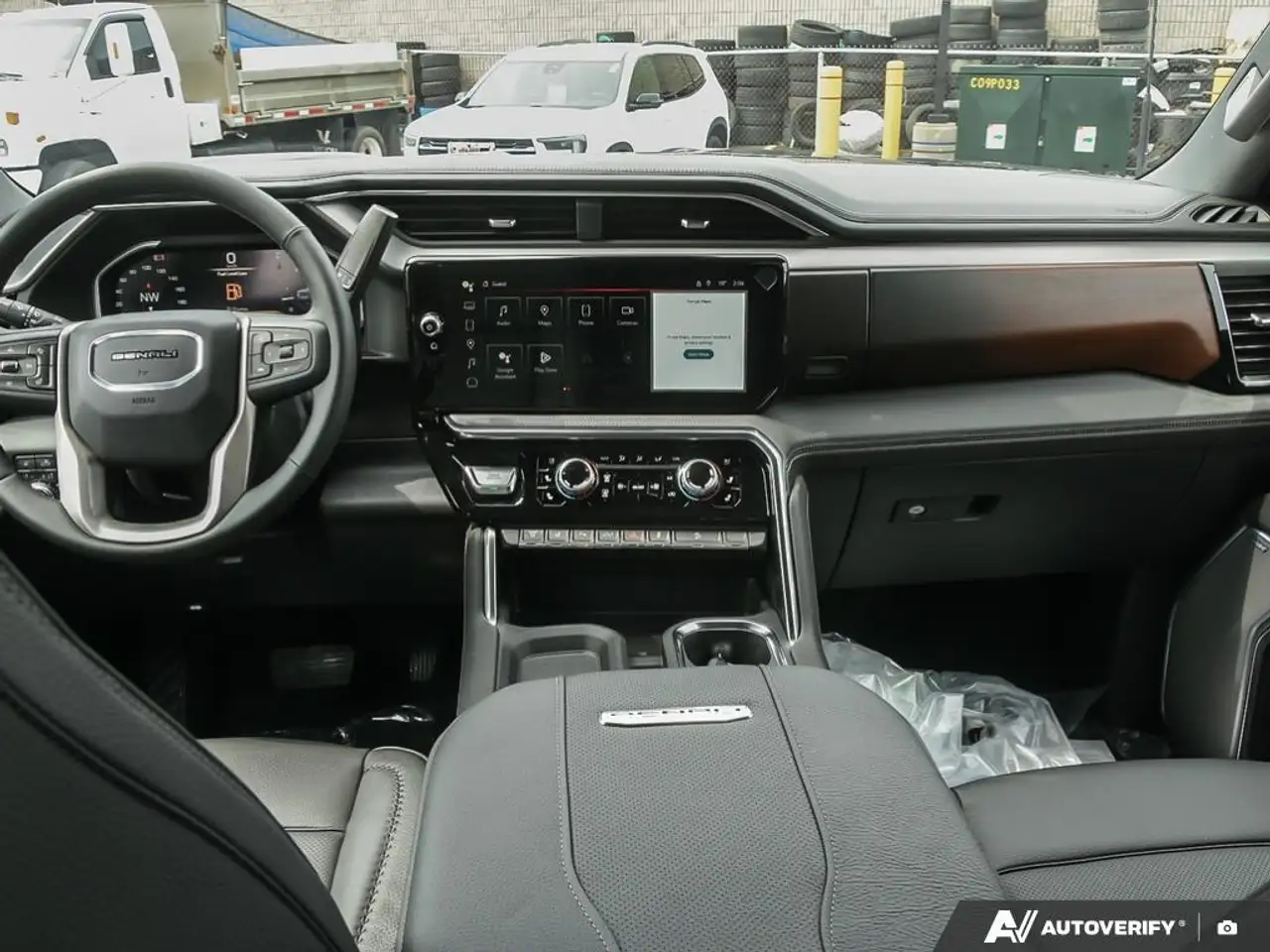 GMC Sierra 2500HD снимка GMC Sierra 2500HD