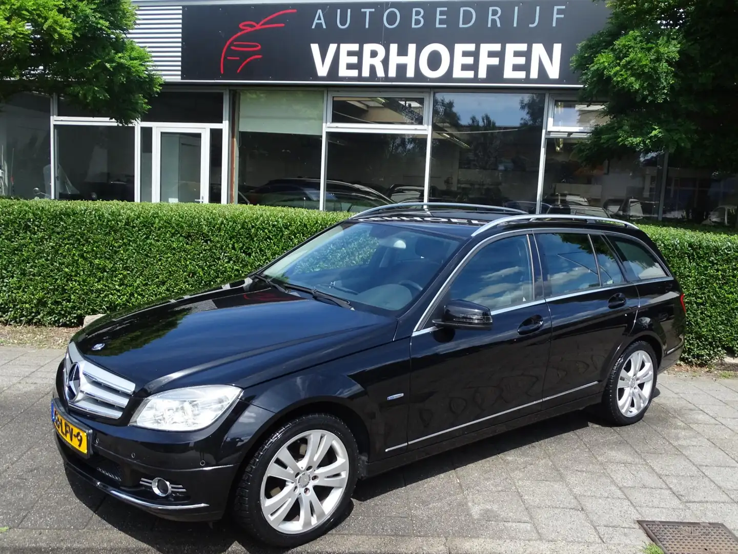 Mercedes-Benz C 180 Estate CGI BlueEFFICIENCY Business Edition Avantga Zwart - 1
