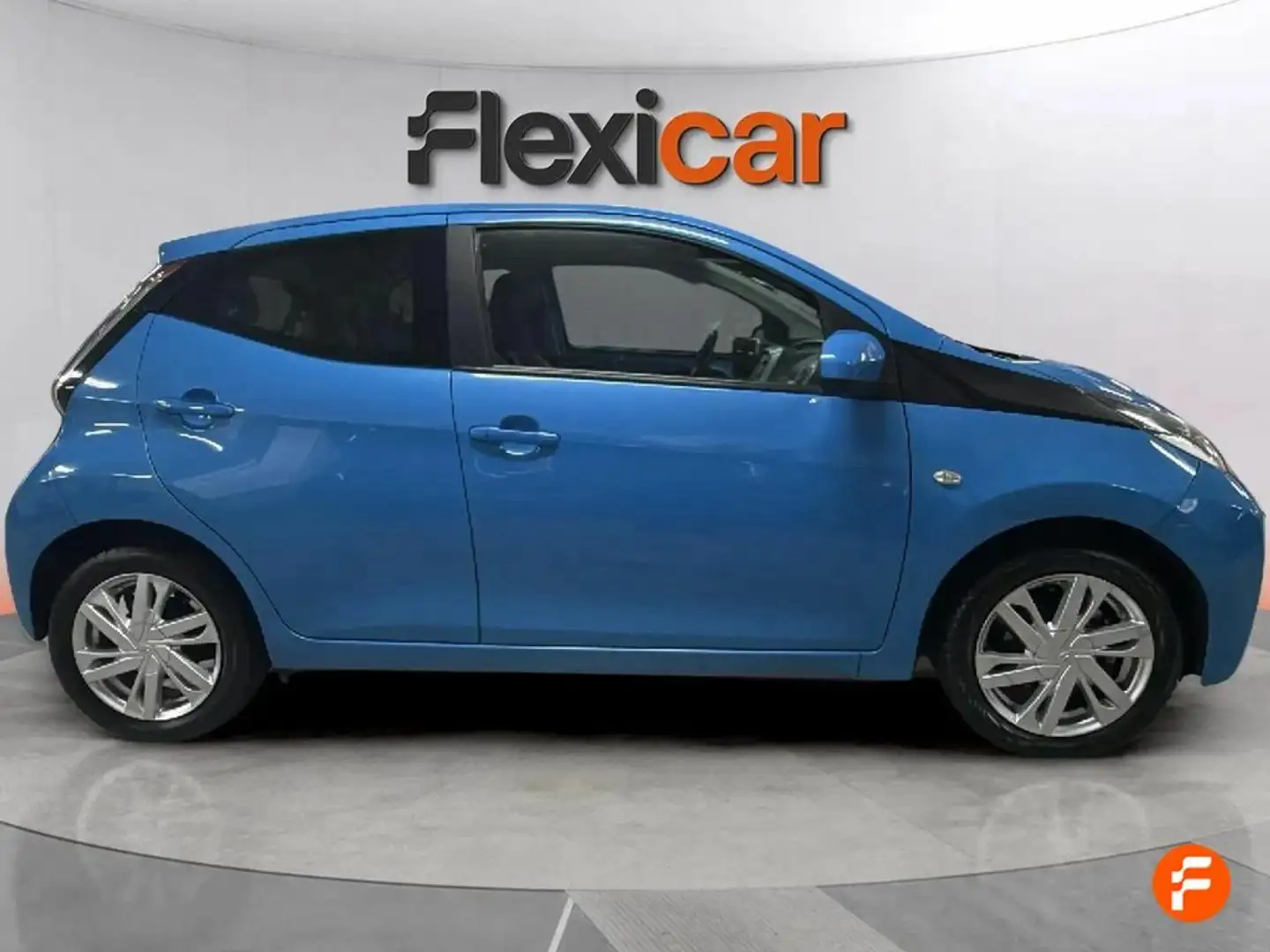 Toyota Aygo 1.0 70 x-cite - 5P (2017) Azul - 2