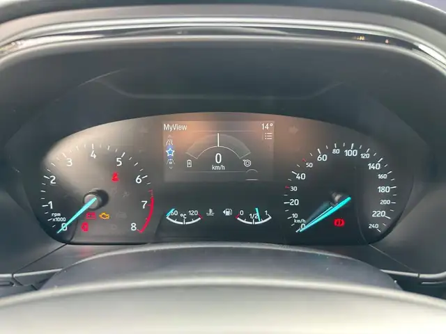 Ford Focus view 12