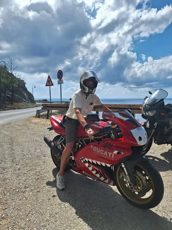 Ducati 900 SS