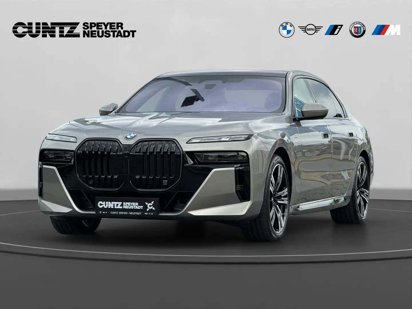 BMW 740 d Limousine M Sportpaket B&W Surround DAB Gris - 2
