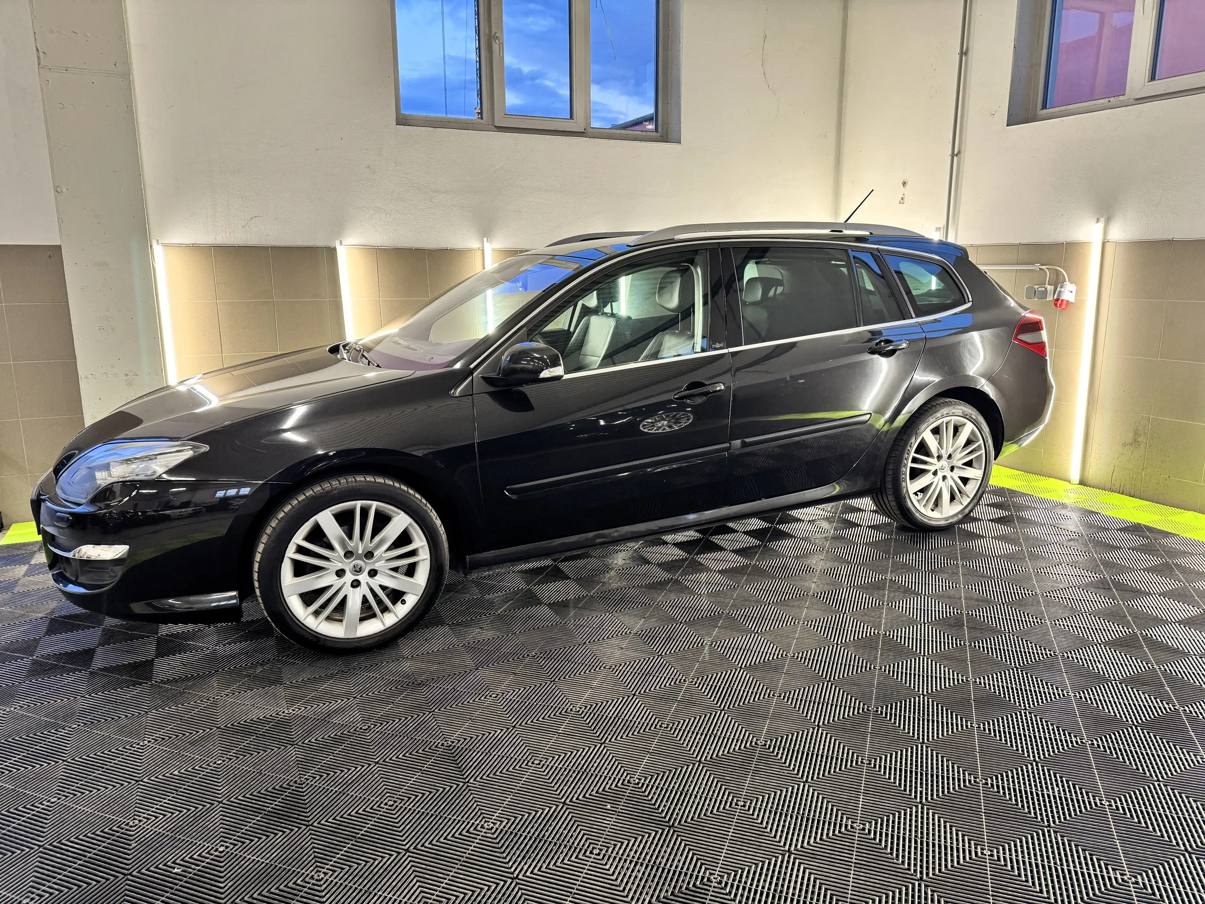 Renault Laguna Laguna GT Initiale 2,0 dCi 1Besitz/Leder/BOSE/Navi — photo 2