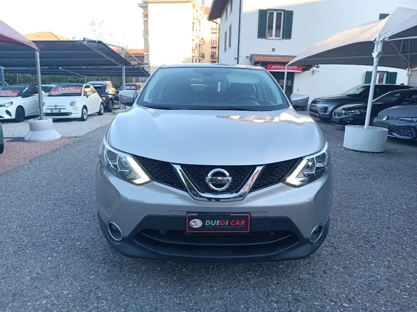 Nissan Qashqai 1.2 DIG-T Acenta Grau - 2