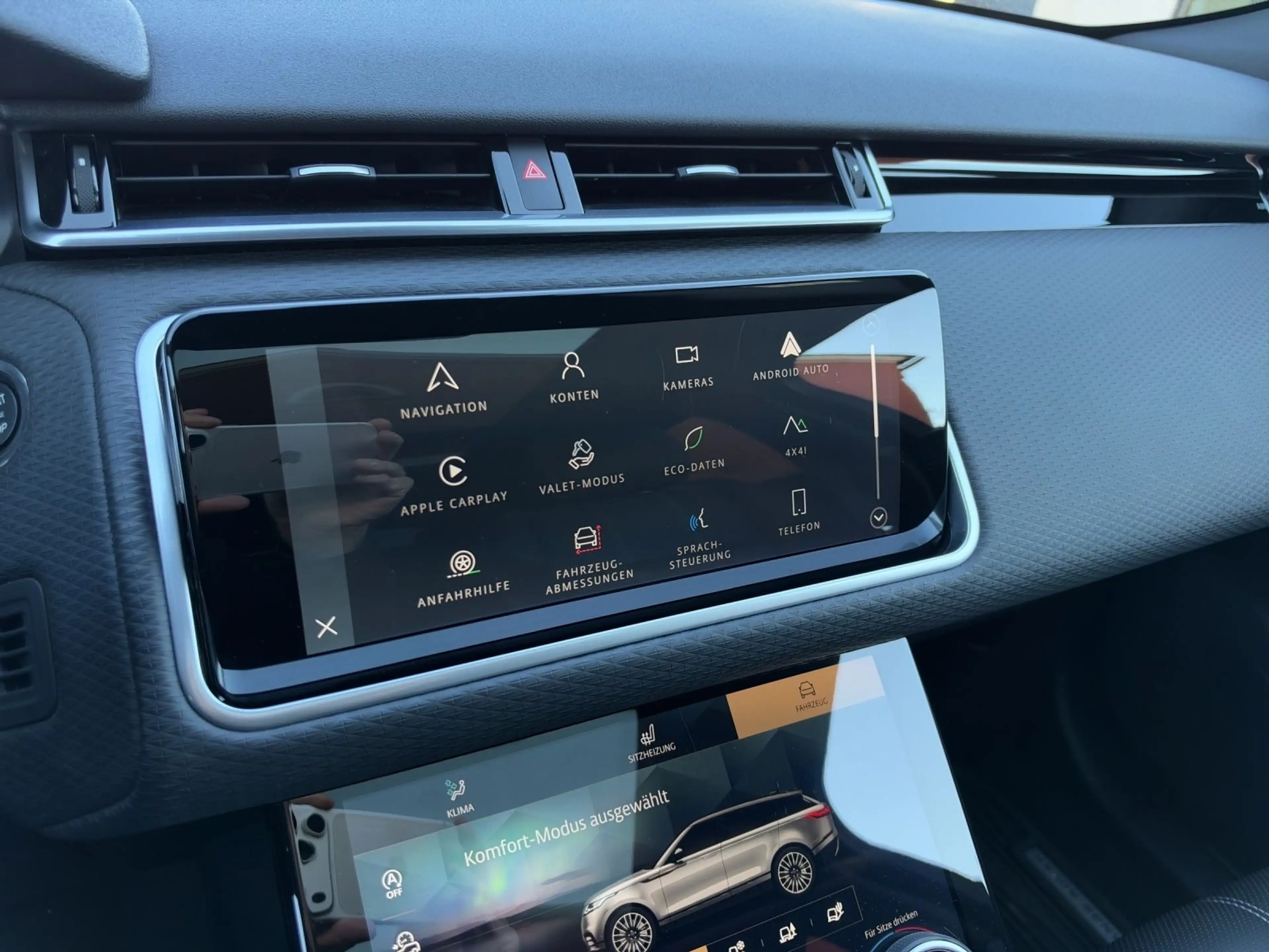 Land Rover Range Rover Velar R-Dynamic SE *Pano *AHK *Merid — photo 14