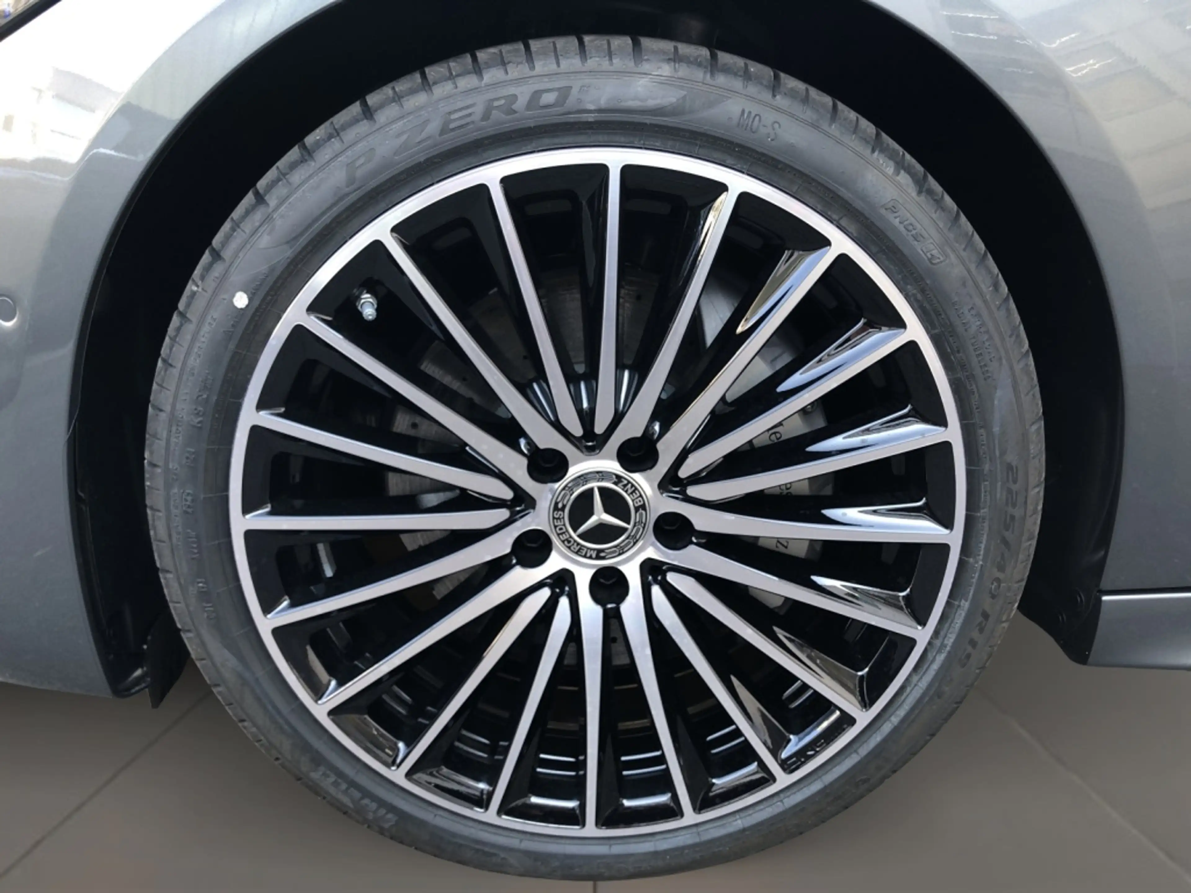 Mercedes-Benz C 220 d AMG+MBUX+AHK+Pano+SHD+Wide+360+Cam+LED — photo 8