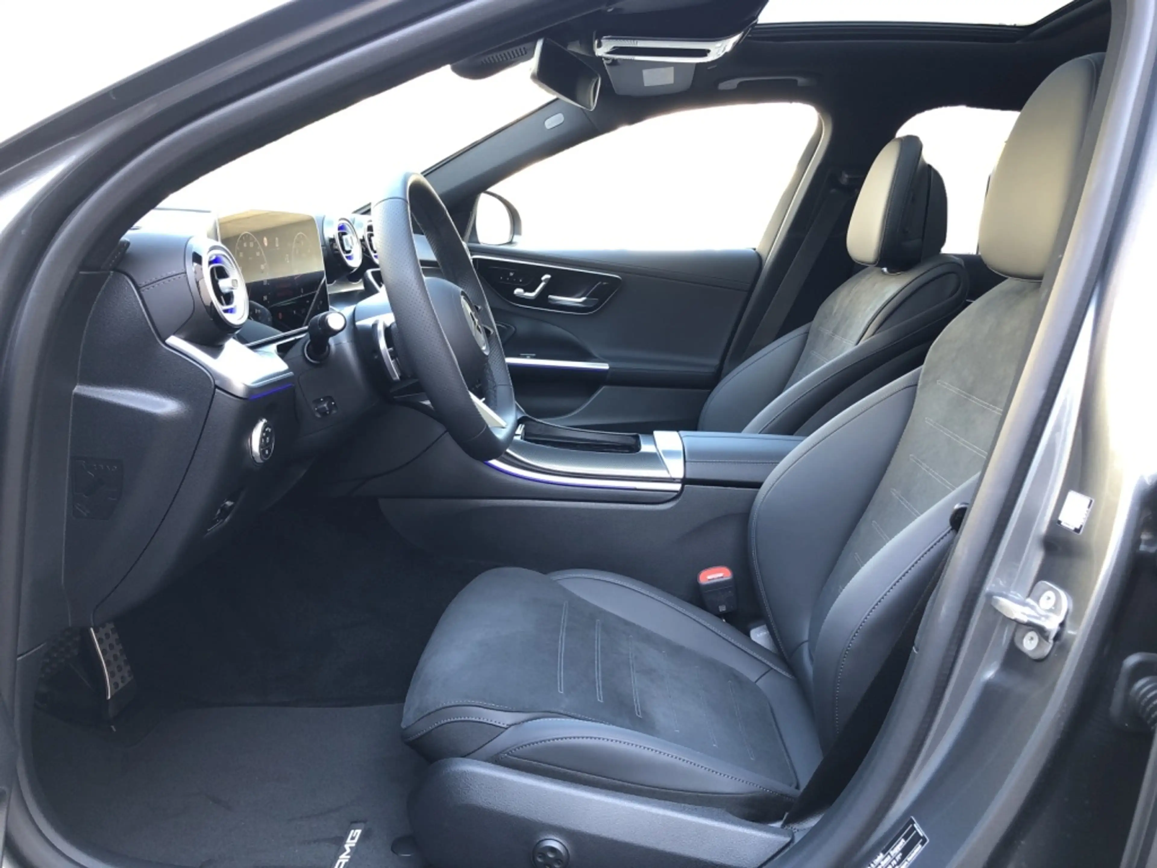 Mercedes-Benz C 220 d AMG+MBUX+AHK+Pano+SHD+Wide+360+Cam+LED — photo 9