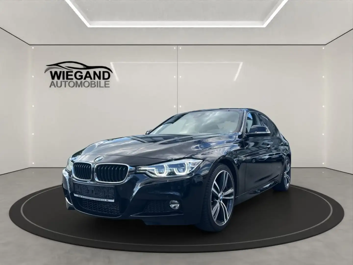 BMW 320 d Aut. M SPORT+INNO+BUSINESS+PANO+KAMERA+STZH Noir - 1