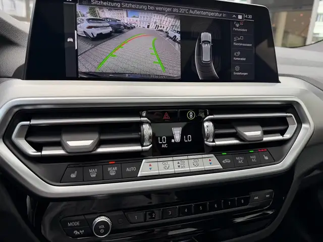 BMW X3 view 11