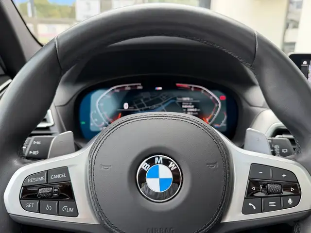 BMW X3 view 13