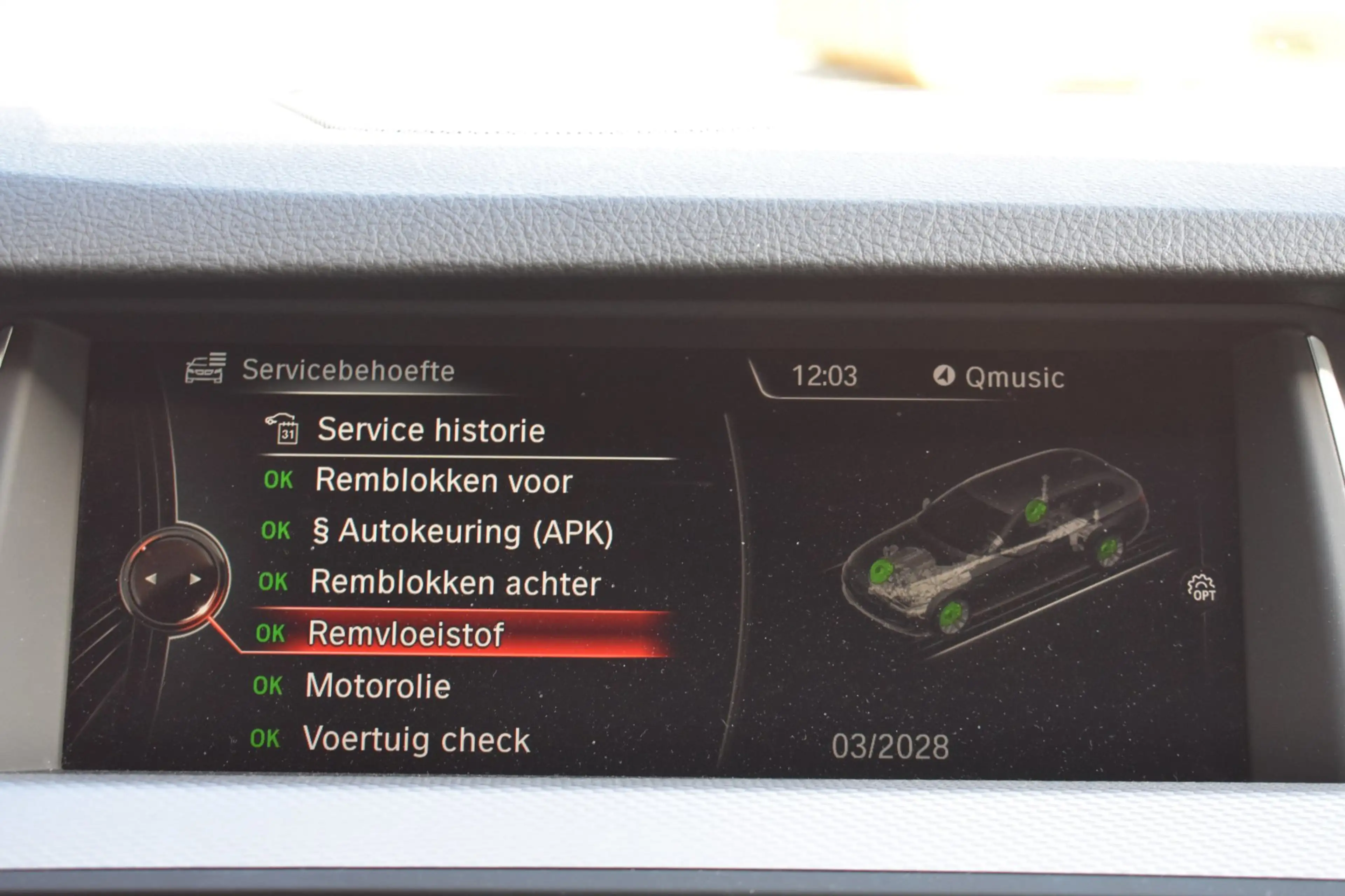 BMW 535 5-serie Touring 535d High Executive LED Pano Clima — photo 15