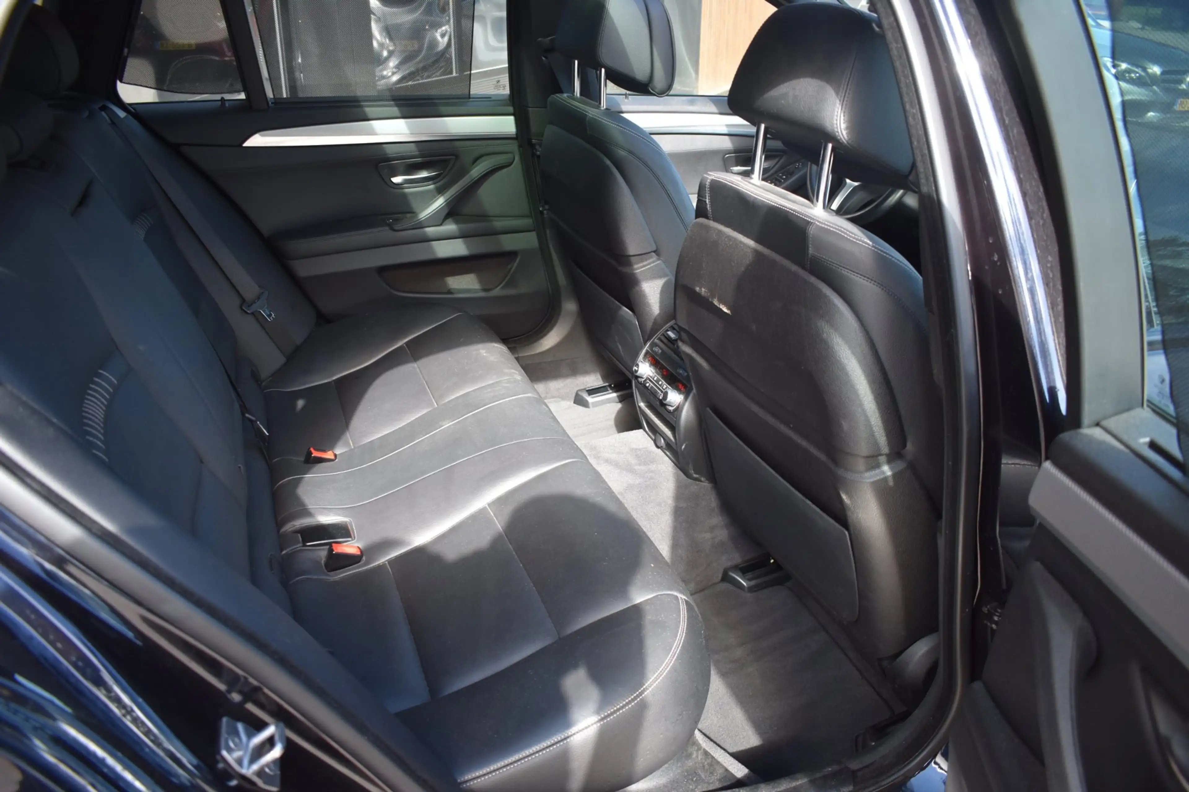 BMW 535 5-serie Touring 535d High Executive LED Pano Clima — photo 5
