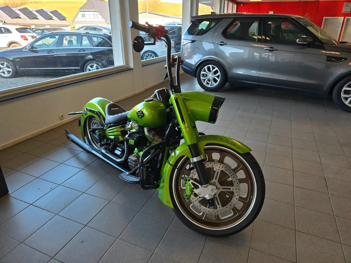 Harley-Davidson Heritage Classic 114 FLHCS Verde - 1