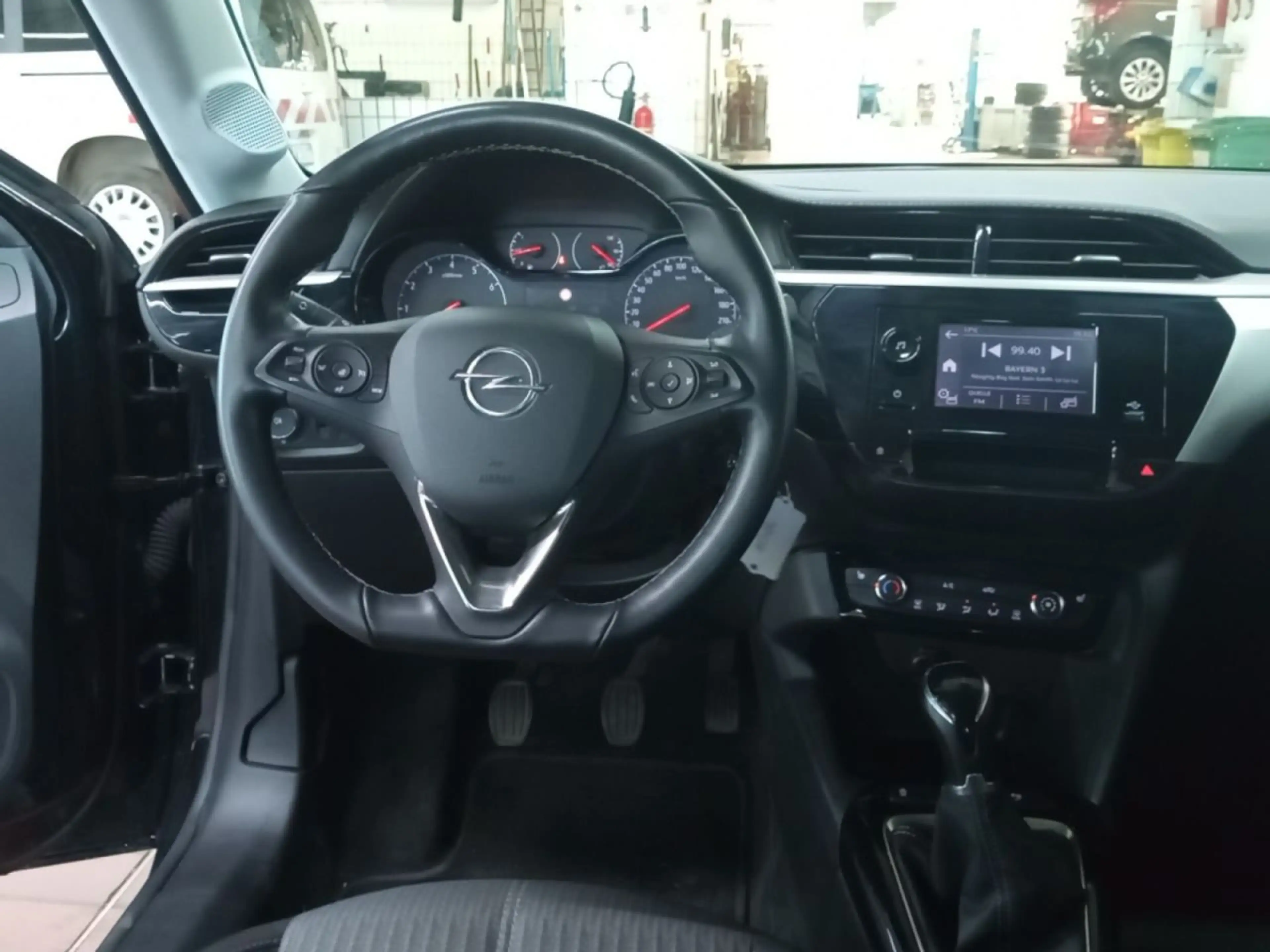 Opel Corsa Edition — photo 11