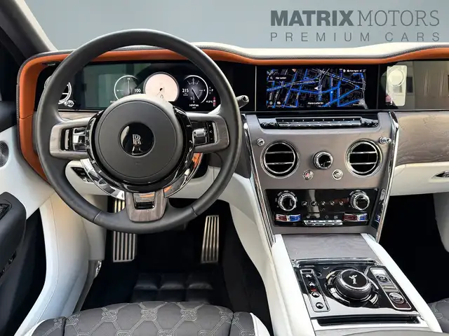 Rolls-Royce Cullinan view 11