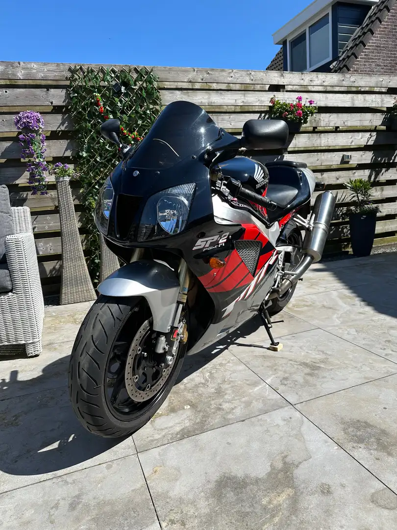 Honda VTR 1000 Sp2 Красный - 1