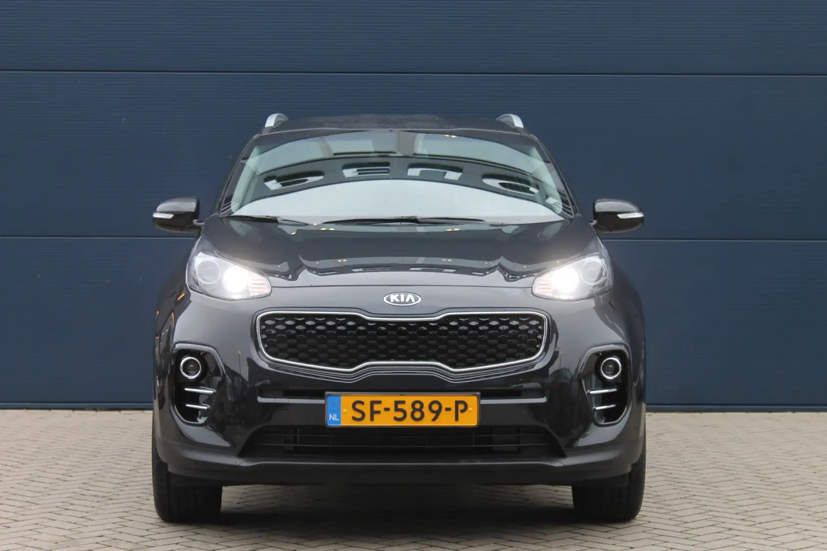 Kia Sportage 1.6 135pk DynamicLine | Navigatie | Parkeersensore Nero - 2