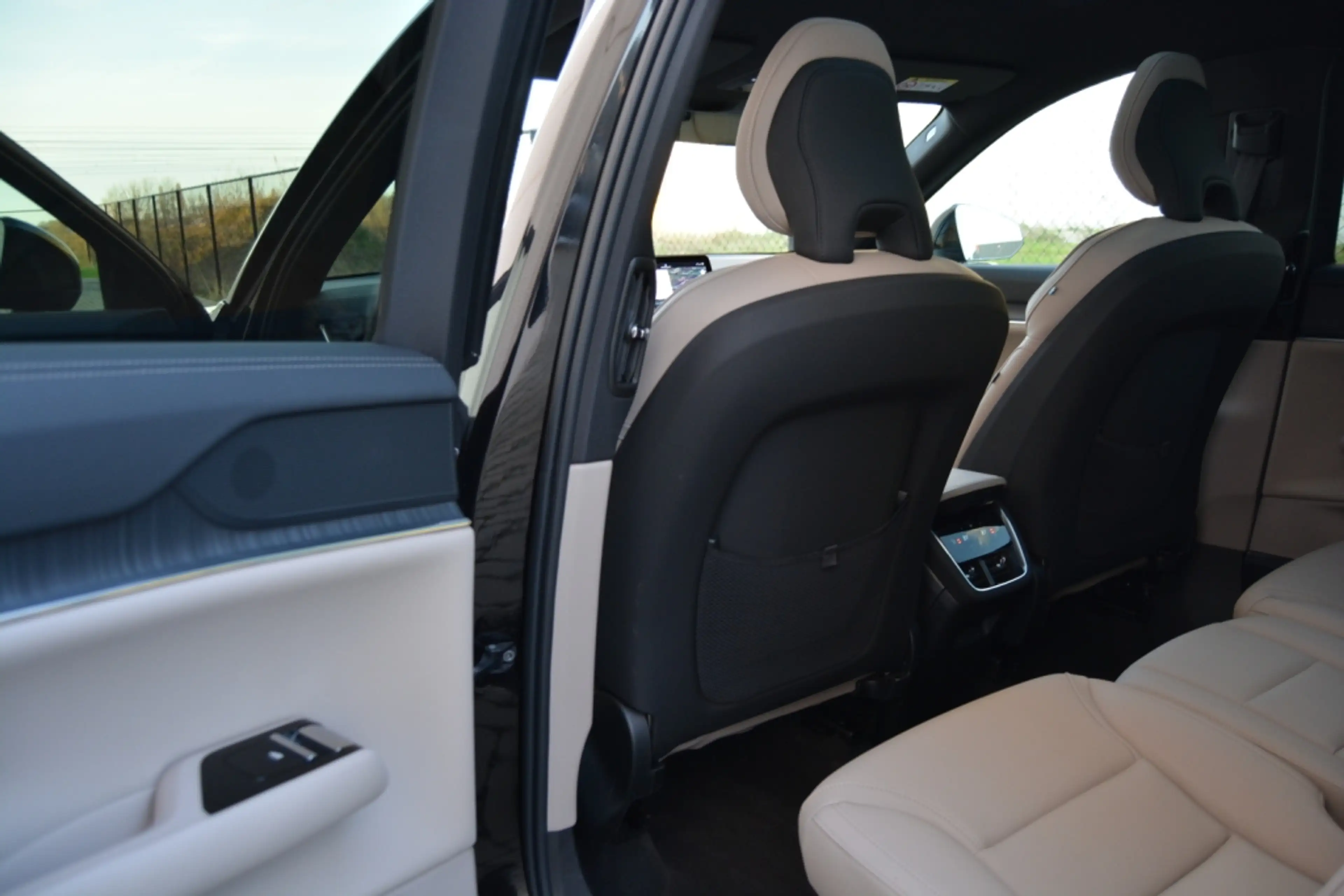 Volvo EX90 111 kWh/AWD Twin Motor/7 zitpl./Panorama dak/2025 — photo 4