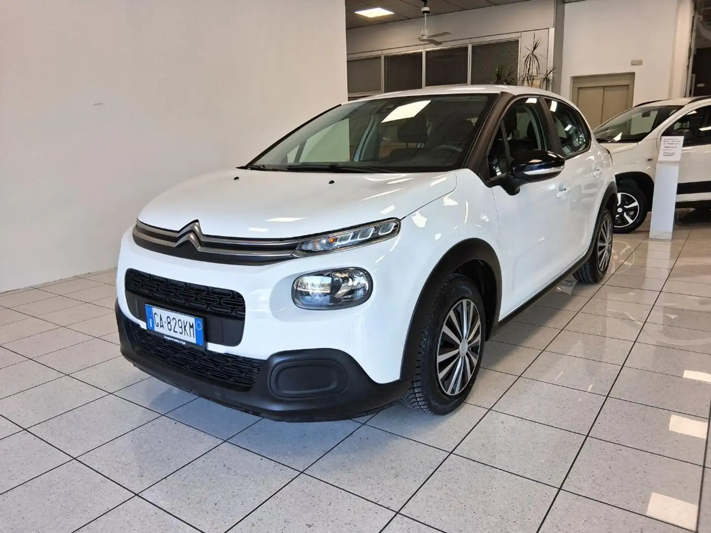 Citroen C3 PureTech 83 S&S Feel Blanc - 1