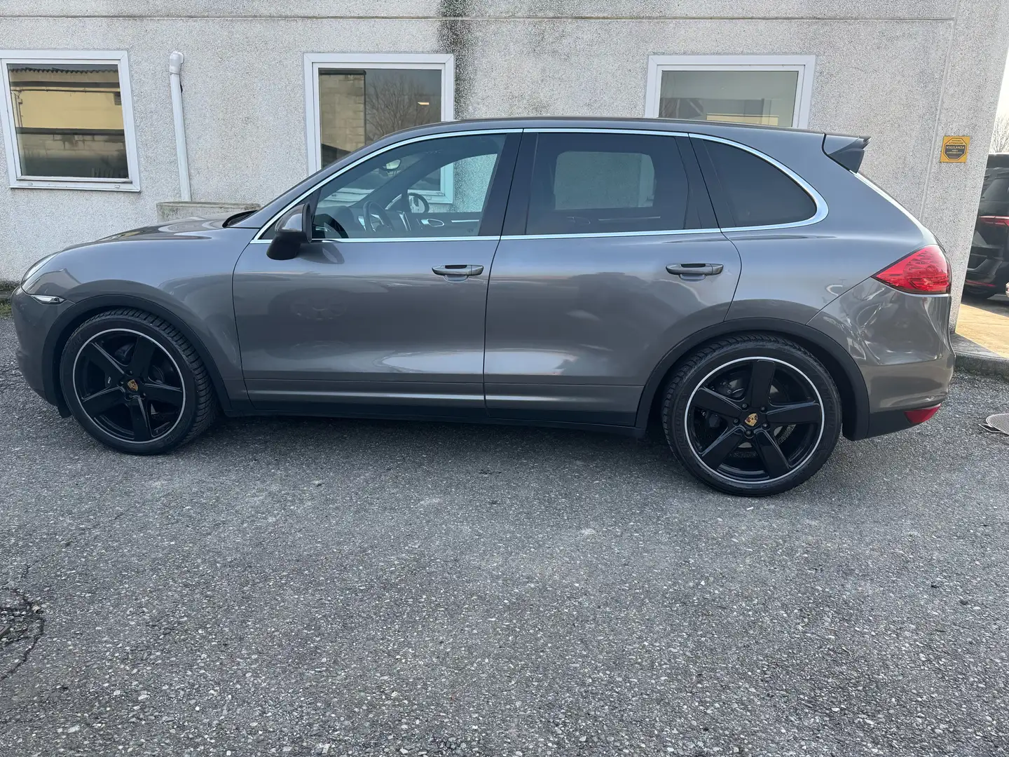 Porsche Cayenne 3.0 V6 tdi tiptronic Grigio - 2