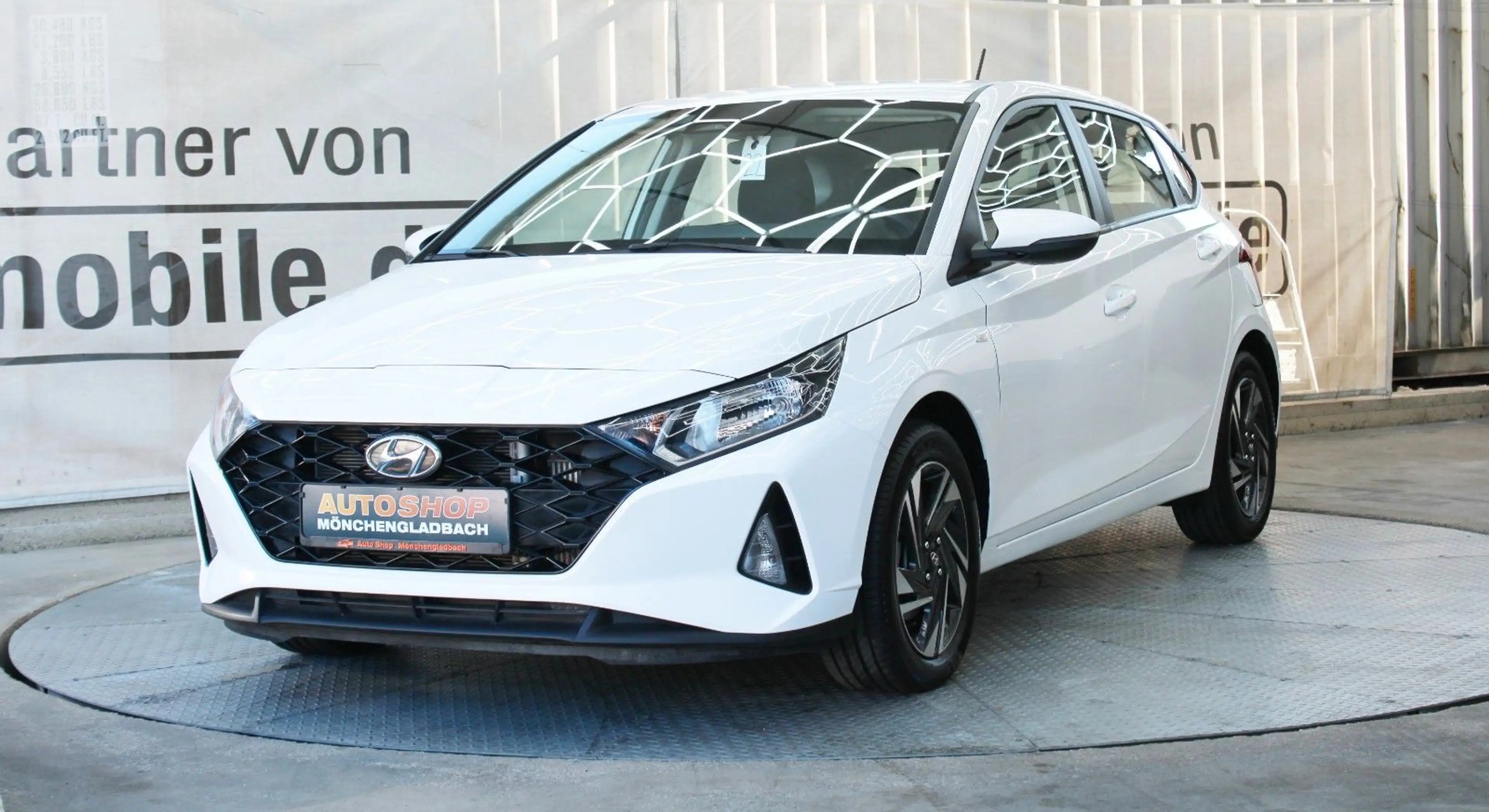 Hyundai i20 Select *Tüv&Inspektion Neu*Automatik* — photo 3