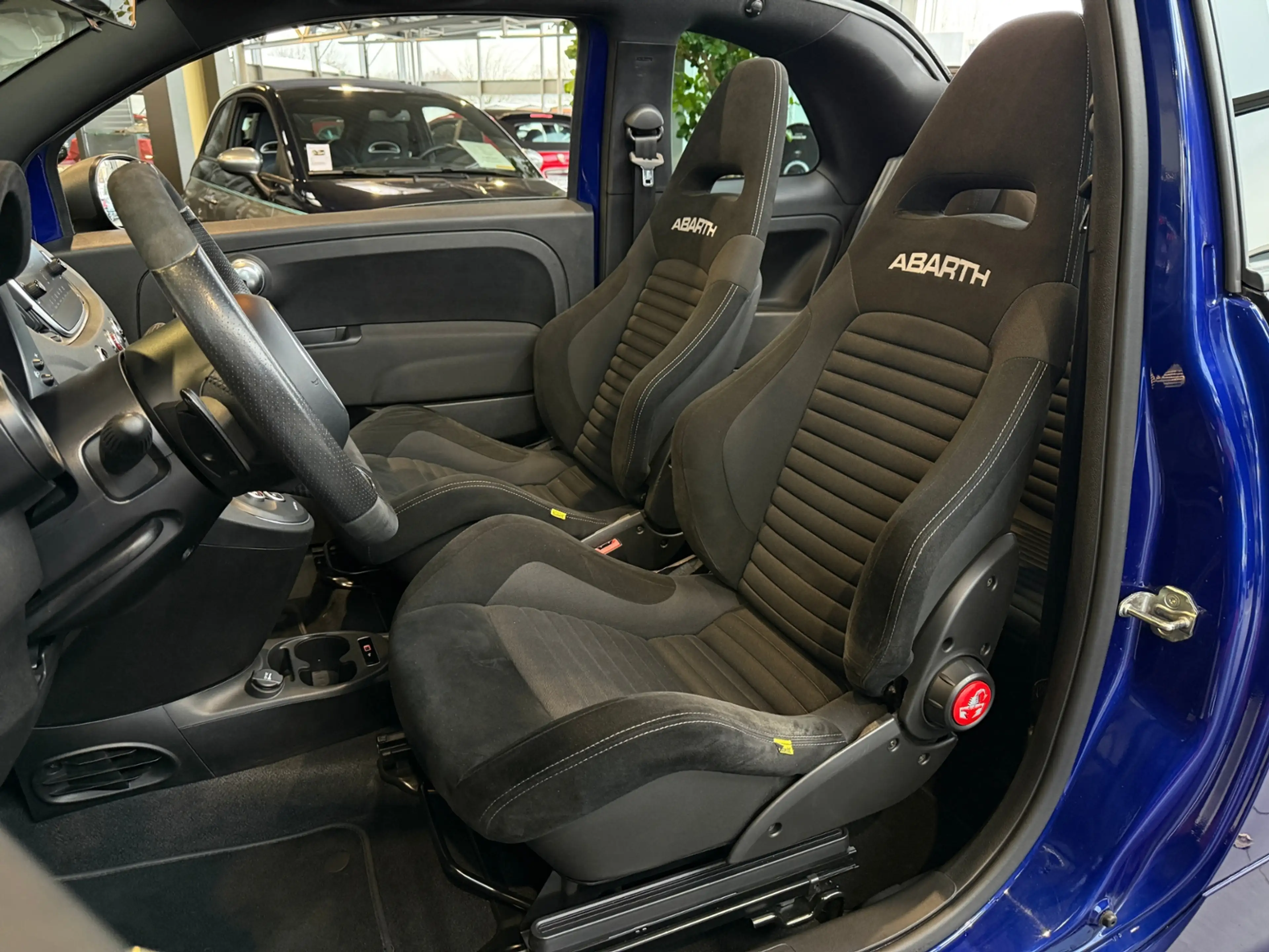 Abarth 595C Competizione CARPLAY BEATS XENON — photo 9