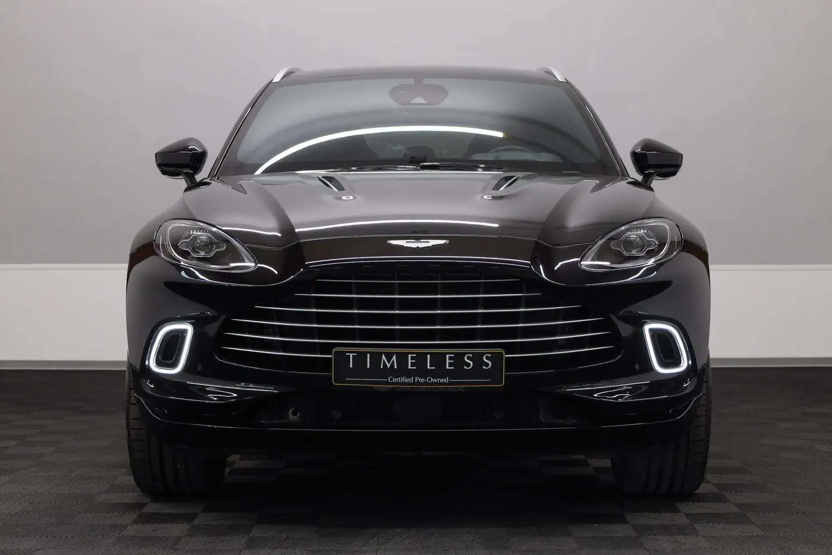 Aston Martin DBX 4.0 V8 550 Noir - 2
