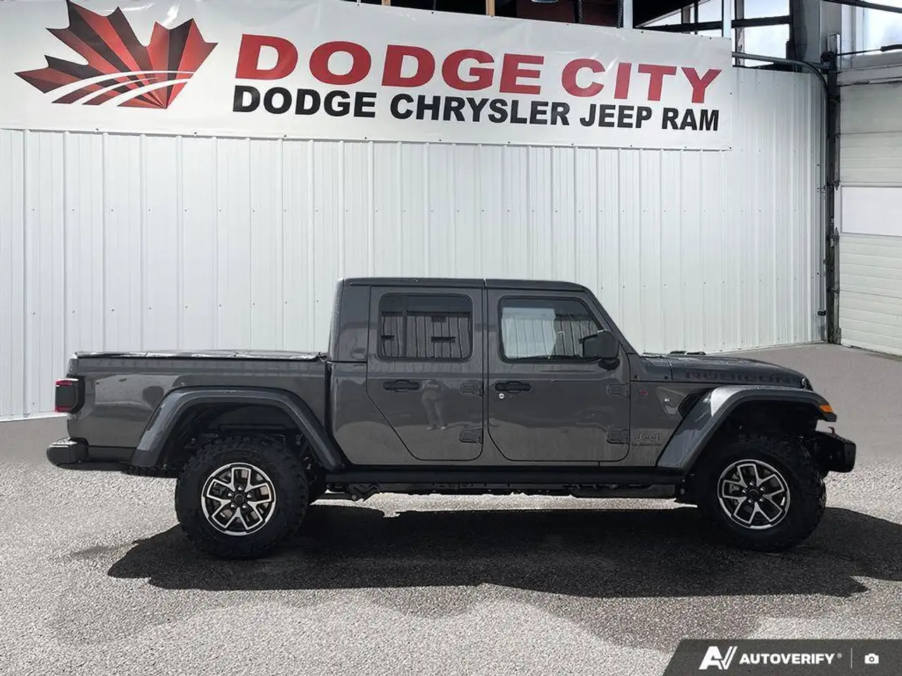 Jeep Gladiator снимка Jeep Gladiator