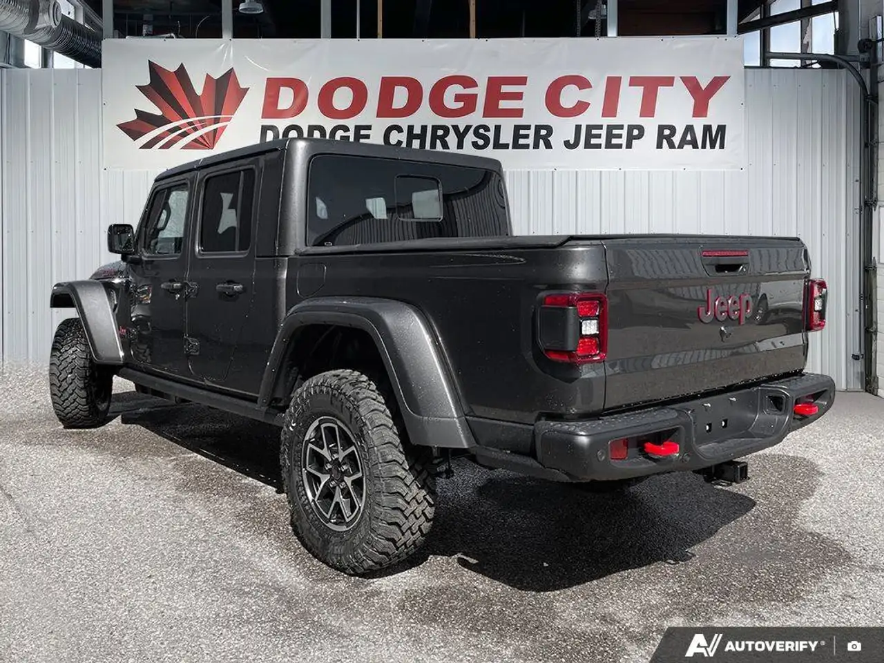 Jeep Gladiator снимка Jeep Gladiator