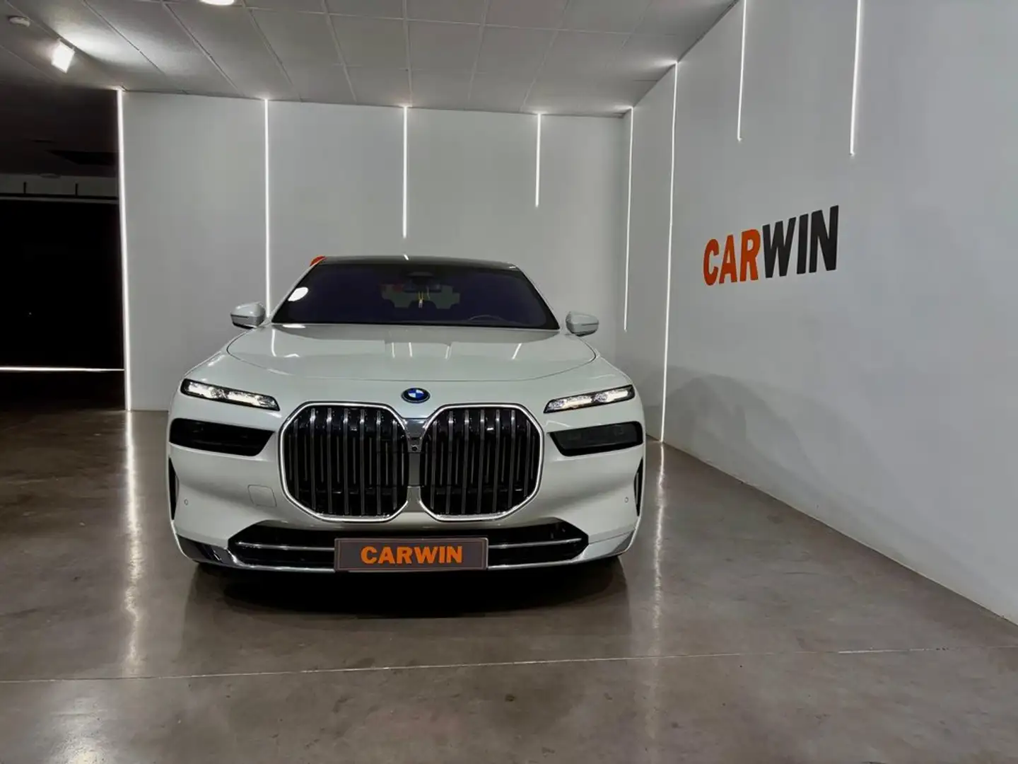 BMW 750 750e xDrive Blanco - 2