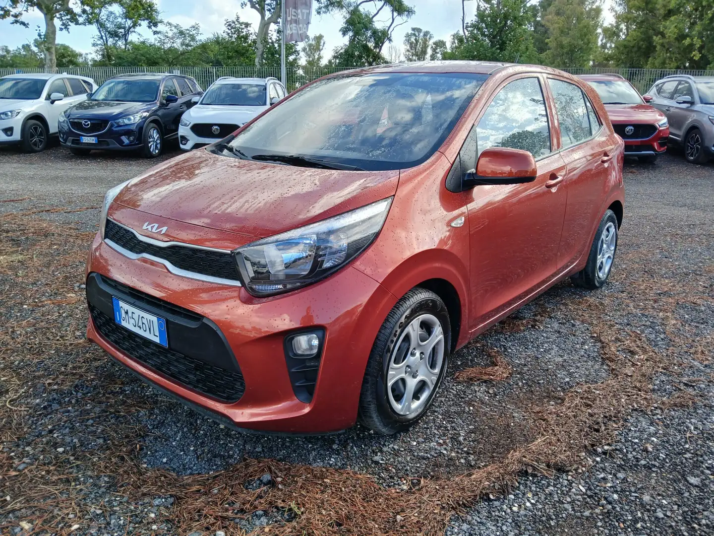 Kia Picanto 1.0 12V 5 porte AMT Urban Rouge - 1