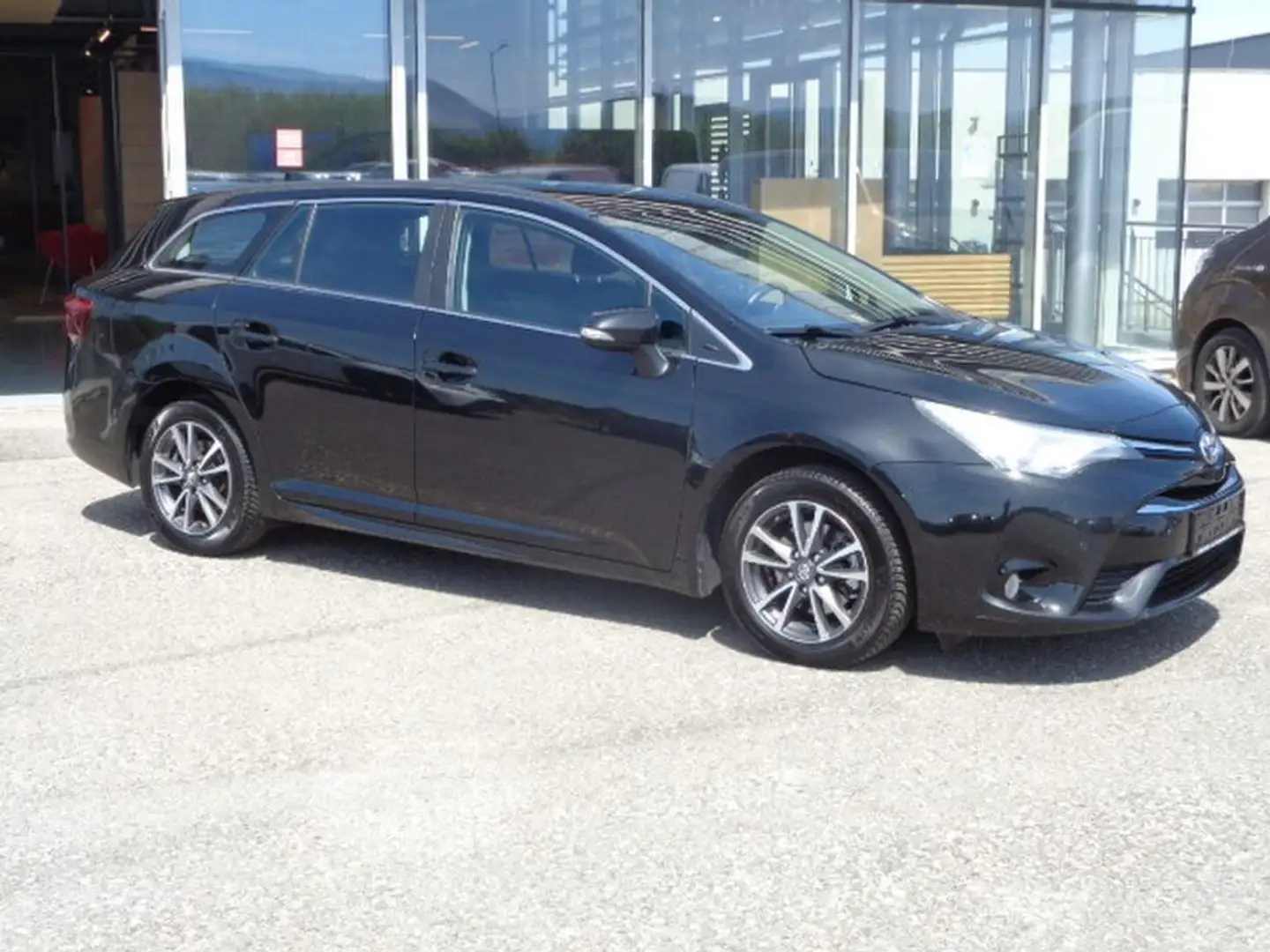 Toyota Avensis 1,6 D-4D Business Edition *NAVI *Kamera Schwarz - 2