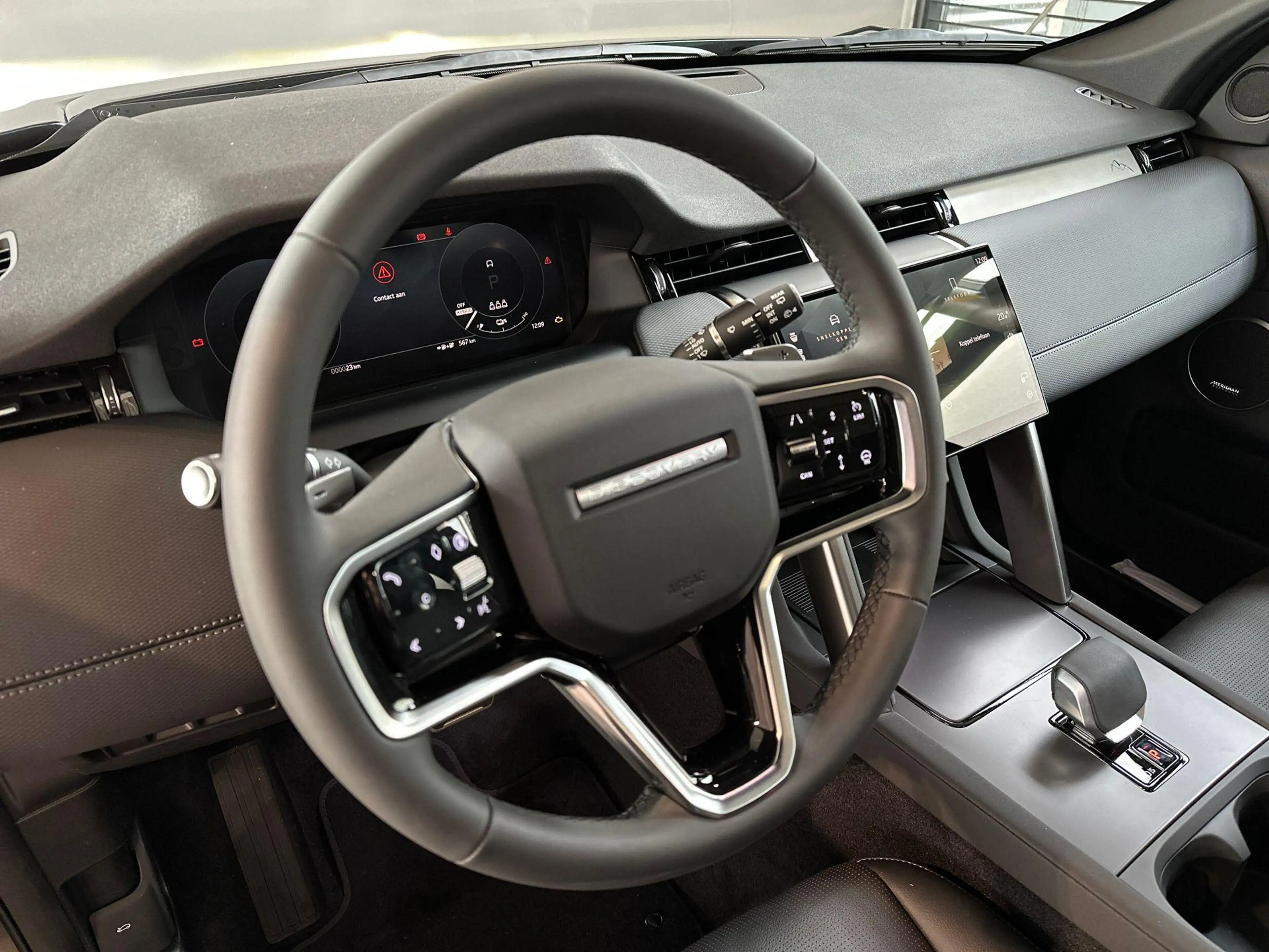 Land Rover Discovery Sport P270e Dynamic SE LANDMARK - TREKHAAK | PANO.DAK | — photo 17