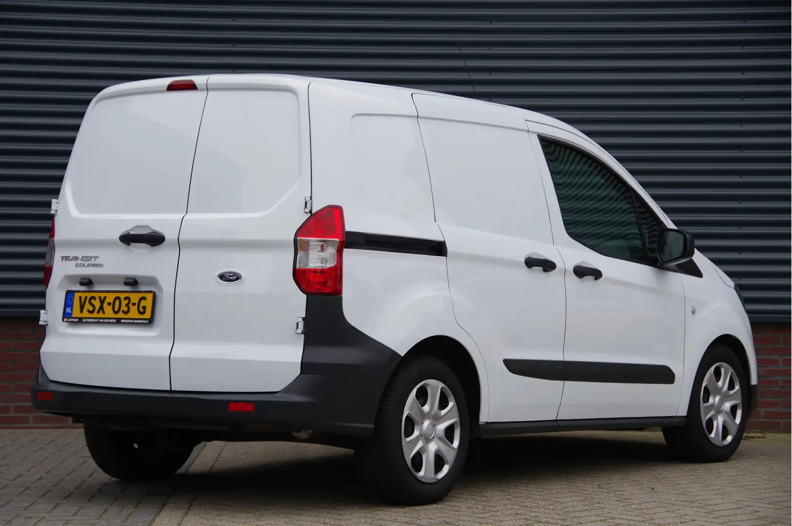 Ford Transit Courier 1.5 TDCI Trend Duratorq S&S 100PK, AIRCO, DAB+, SC Wit - 2
