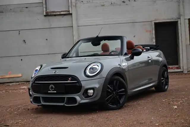 MINI Cooper S Cabrio AUT / JCW / LEATHER CHESTER / CARPLAY / BLACK LINE