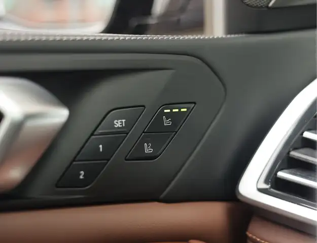 BMW X5 view 28