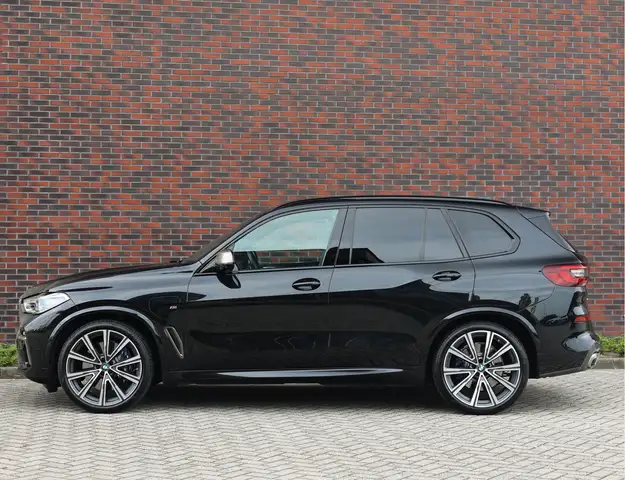 BMW X5 view 16
