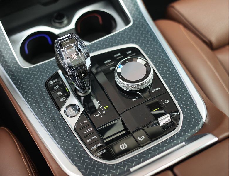 BMW X5 45e xDrive | Sky - HUD - Volleder - Massage — photo 40